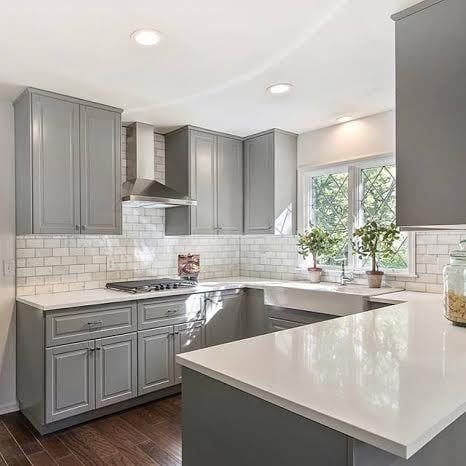 KITCHEN CLEANING